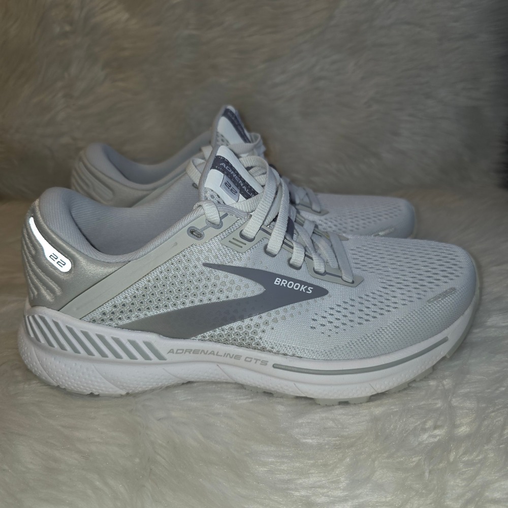 Brooks Adrenaline GTS 22 Women 8 B White Grey Running Shoes 1203531B134